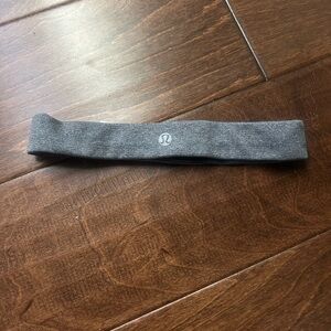 Lululemon grey headband